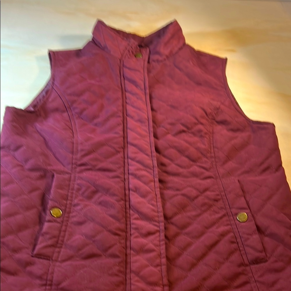 G.H. Bass & Co. Quilted Vest in Plum Sz M
